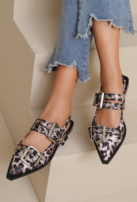 MARY JANE BUCKLE DETAILED POINTED SLINGBACK BALLERINAS SANDALS IN LEOPARD