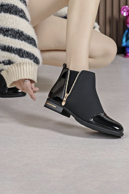 LADIES BLACK CLASSIC ZIP DETAIL BLOCK HEEL CHELSEA FLAT ANKLE BOOTS