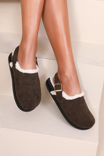 BROWN FAUX FUR LINED FLUFFY BUCKLE MULE SLIPPERS CLOGS