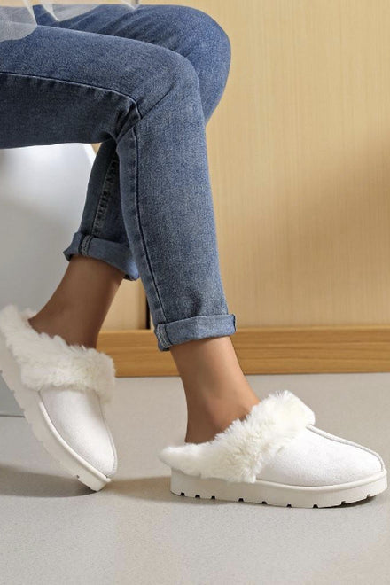 BEIGE FUAX FUR LINED COSY MULE SLIPPERS FLUFFY SHOES