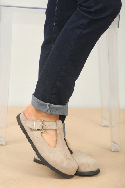 SLIP ON SPLIT KHAKI SUEDE CLOGS WITH BUCKLE (PACK B)