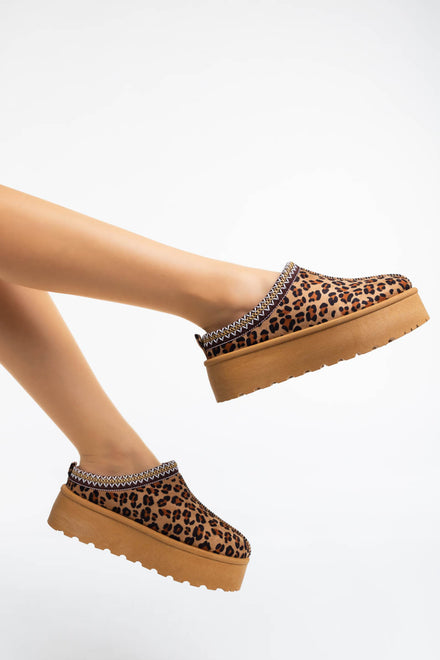 LEOPARD FLUFFY PLATFORM SLIPPERS FAUX FUR LINED ANKLE BOOTS (PACK A)