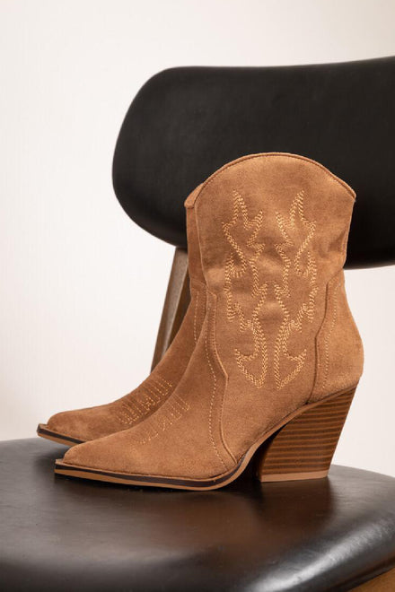 CAMEL EMBROIDERED ANKLE HIGH WESTERN COWBOY BOOTS