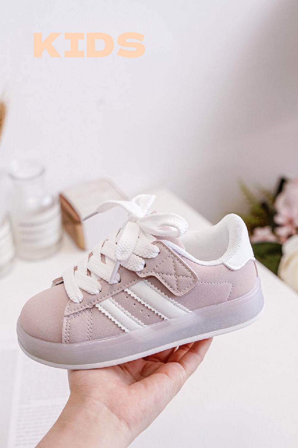 KIDS PINK LIGHT UP TRAINERS LACE UP LUMINOUS FLASHING SNEAKERS 31/36 SIZES