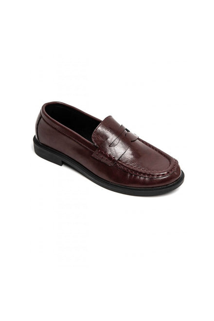 WINE SLIP ON FAUX LEATHER ROUND TOE LOAFERS