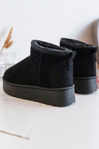 KIDS ANKLE LENGTH FAUX FUR LINING BOOTS IN BLACK 25-30 SIZES