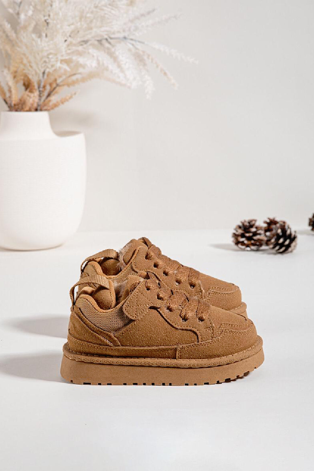 KIDS FLUFFY COSY CAMEL LACE UP FLAT FAUX FUR LINED TRAINERS WINTER 25/30 SIZES