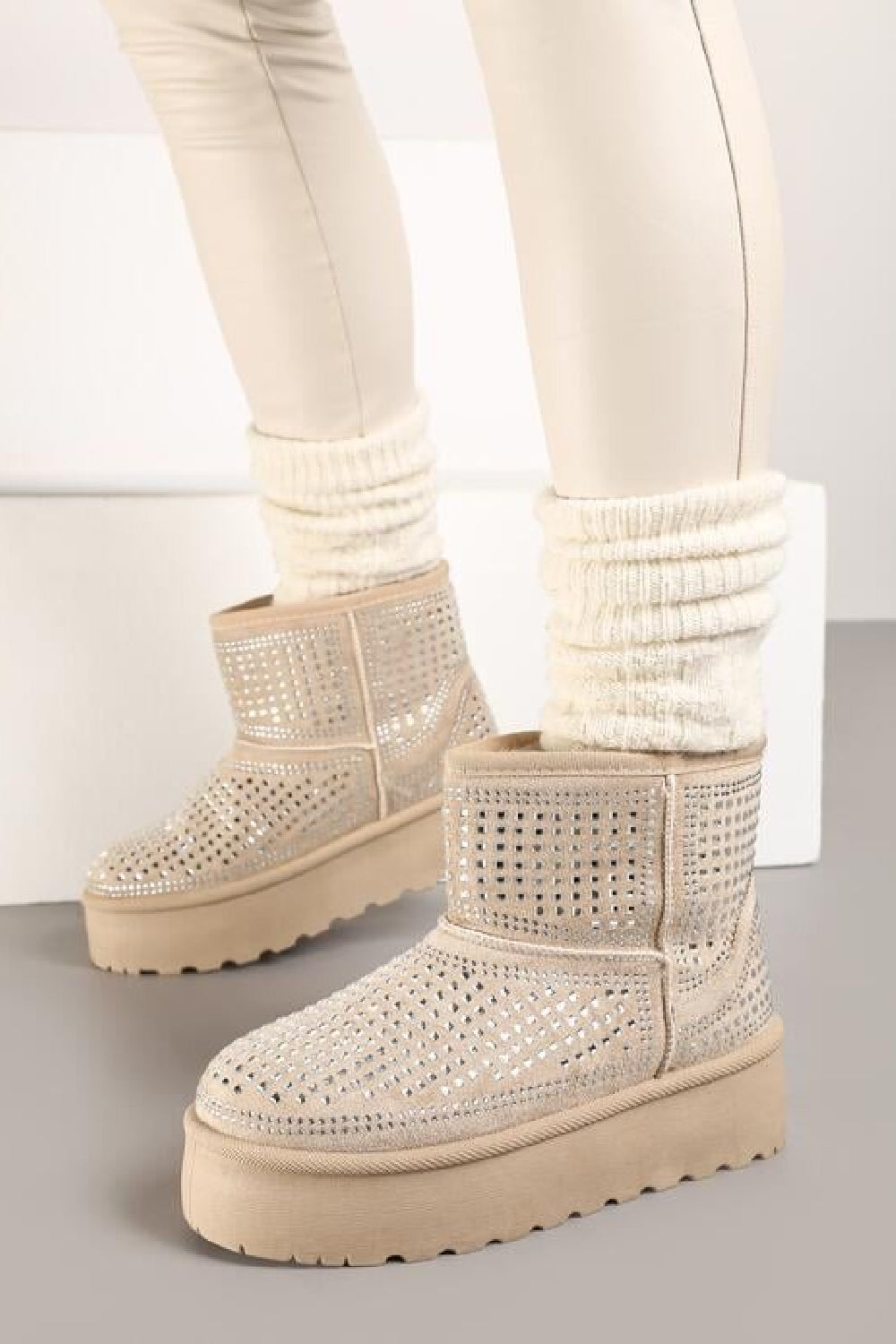 BEIGE ULTRA MINI SPARKLY FUR LINED CHUNKY PLATFORM SNOW BOOTS