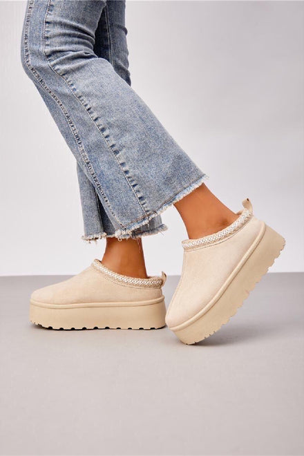 BEIGE FAUX FUR LINED PLATFORM SLIPPERS COSY ANKLE BOOTS