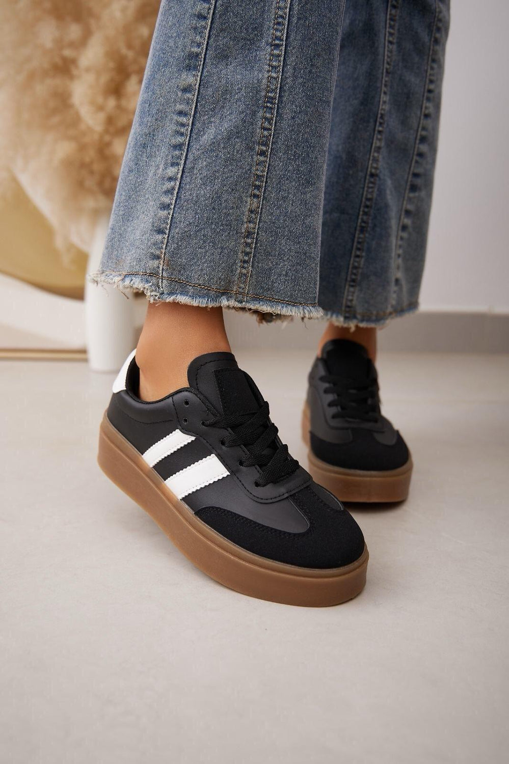 BLACK WHITE LACE UP CHUNKY SIDE DETAIL DESIGNER SNEAKERS TRAINERS