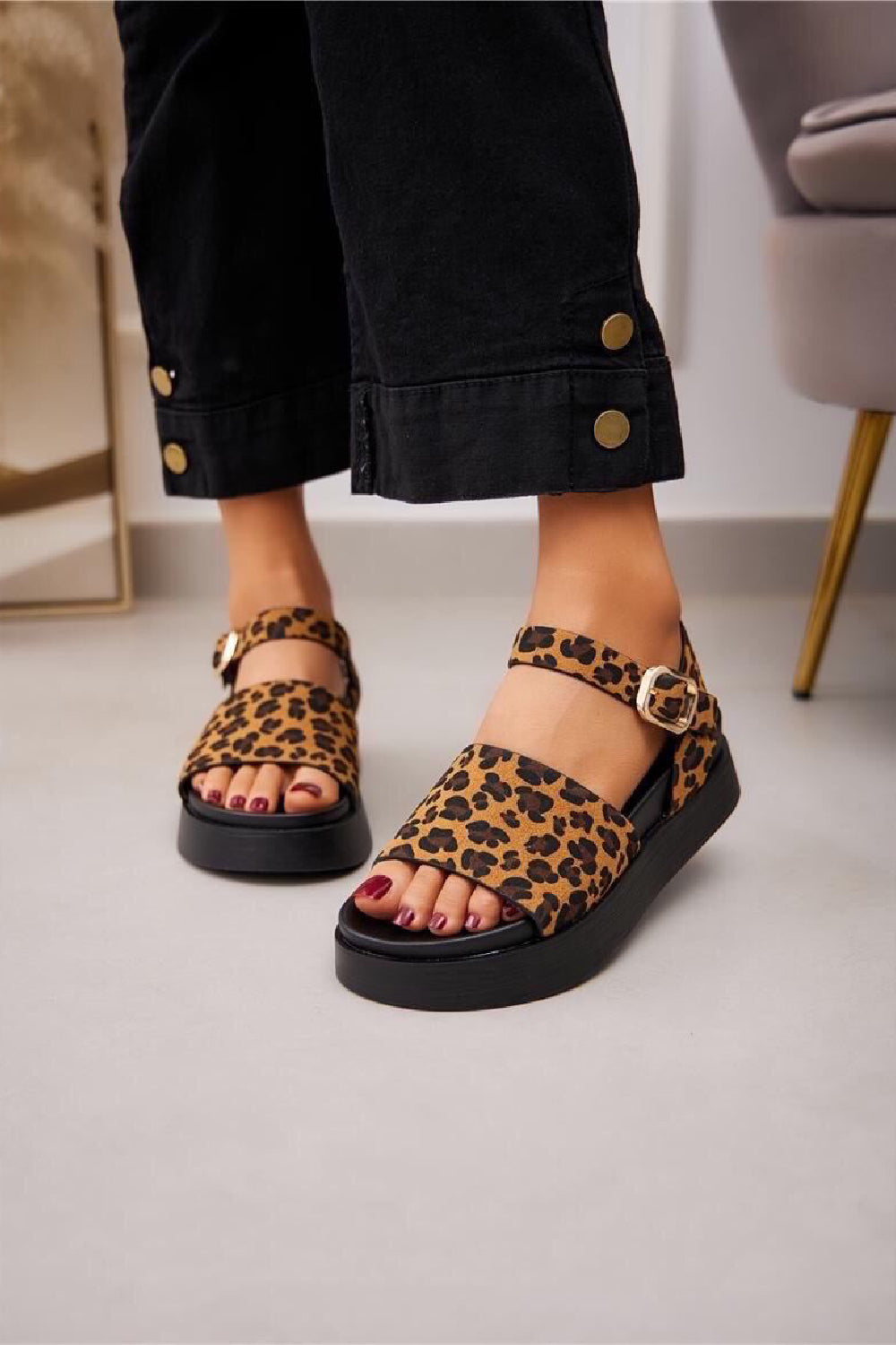 LEOPARD PRINT CHUNKY BUCKLE DETAIL SANDALS