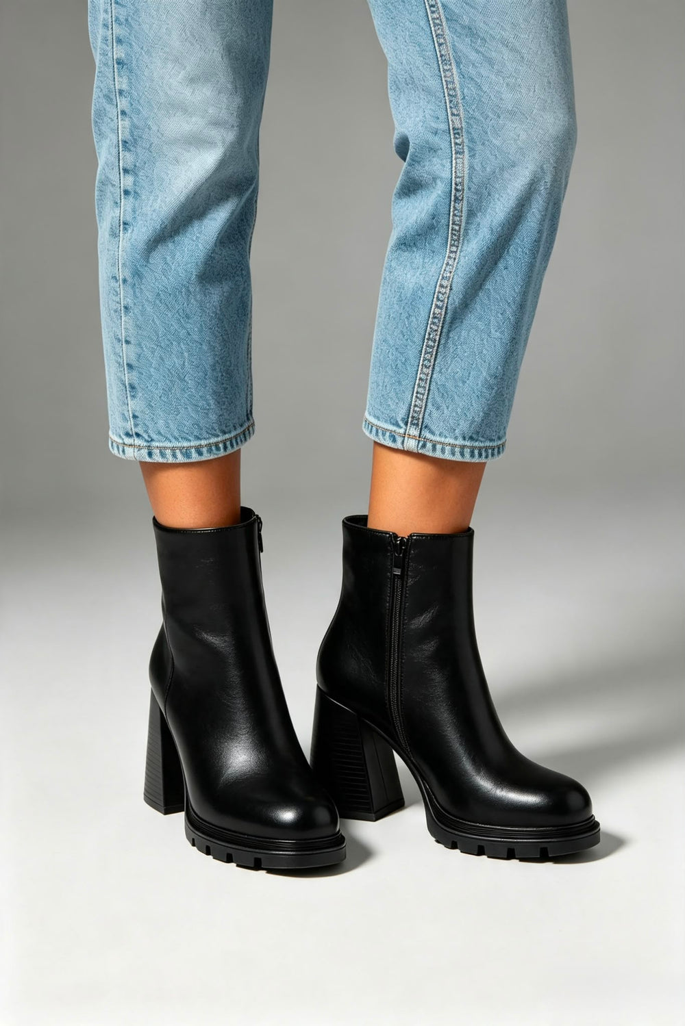 BLACK PU BLOCK HEEL PLATFORM ANKLE BOOTS