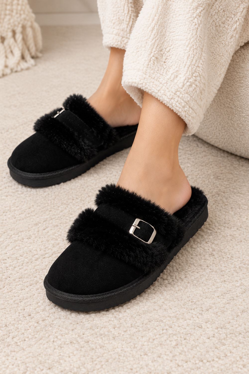 Cozy Black furry buckle Mule Slippers | Wholesale