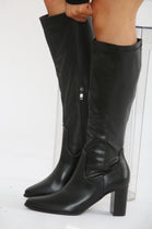 BLACK KNEE HIGH HEELED BOOT