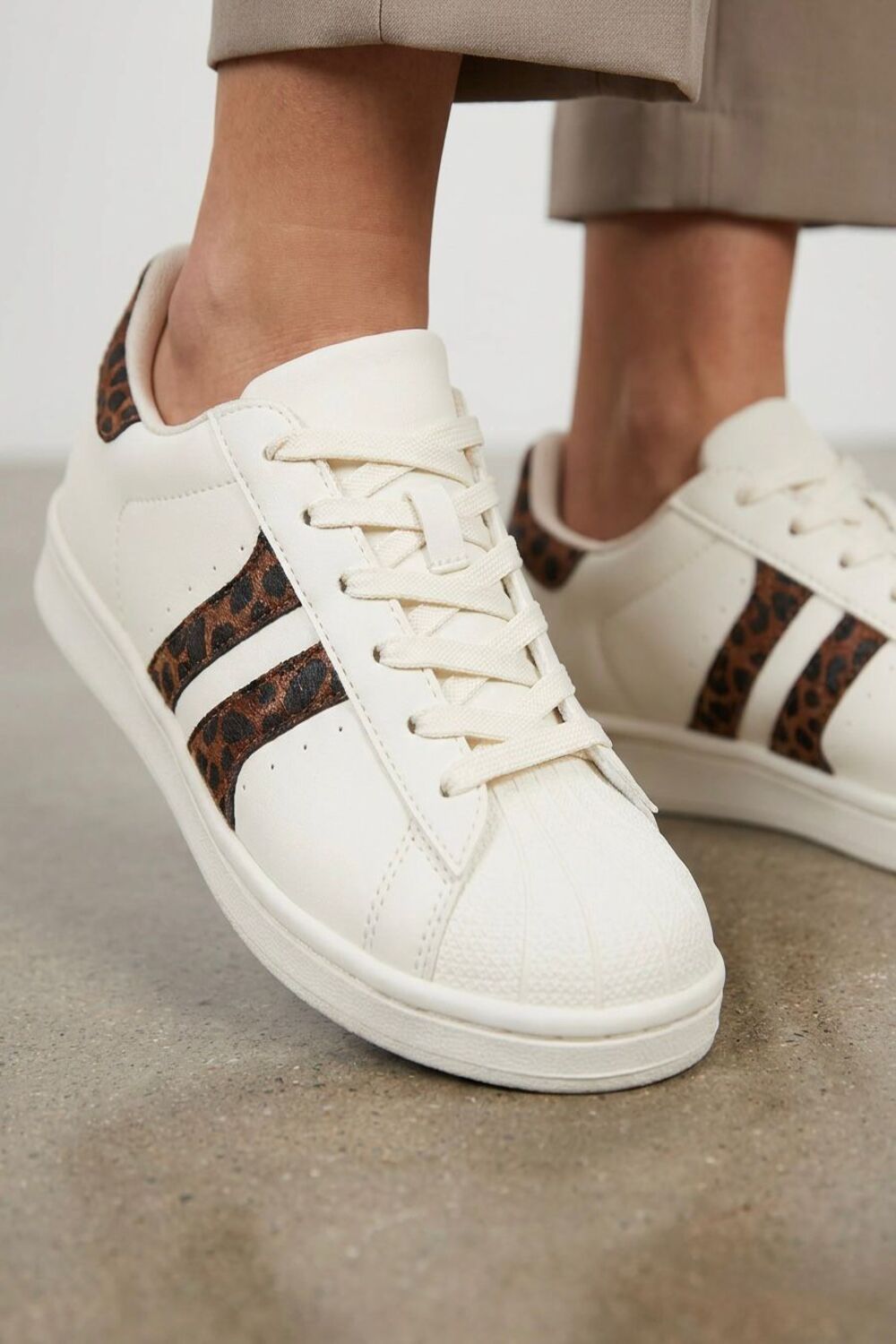 Women’s Beige Leopard Stripe Sneakers Casual Streetwear Lace-Up Trainers (UK4-UK8 Sizes)