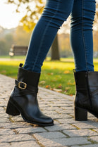 BLACK BLOCK HEELED ANKLE BOOTS