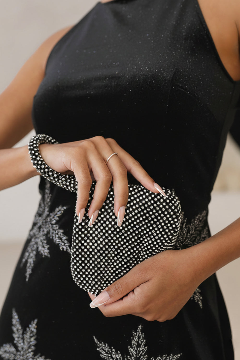 Elegant Black Diamond Mesh Crystal Mini Pouch Handbag