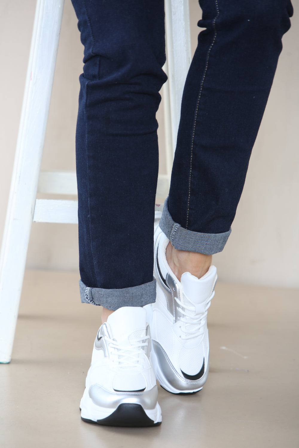 WHITE CHUNKY SOLE LACE UP TRAINERS