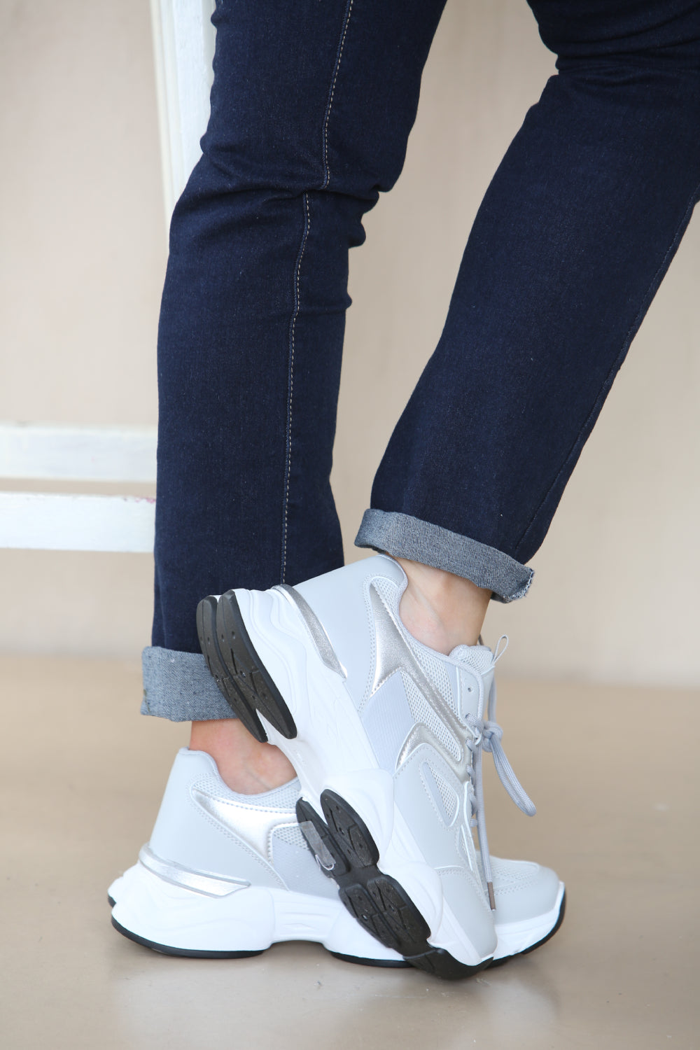 GREY CHUNK SOLE LACE UP TRAINERS