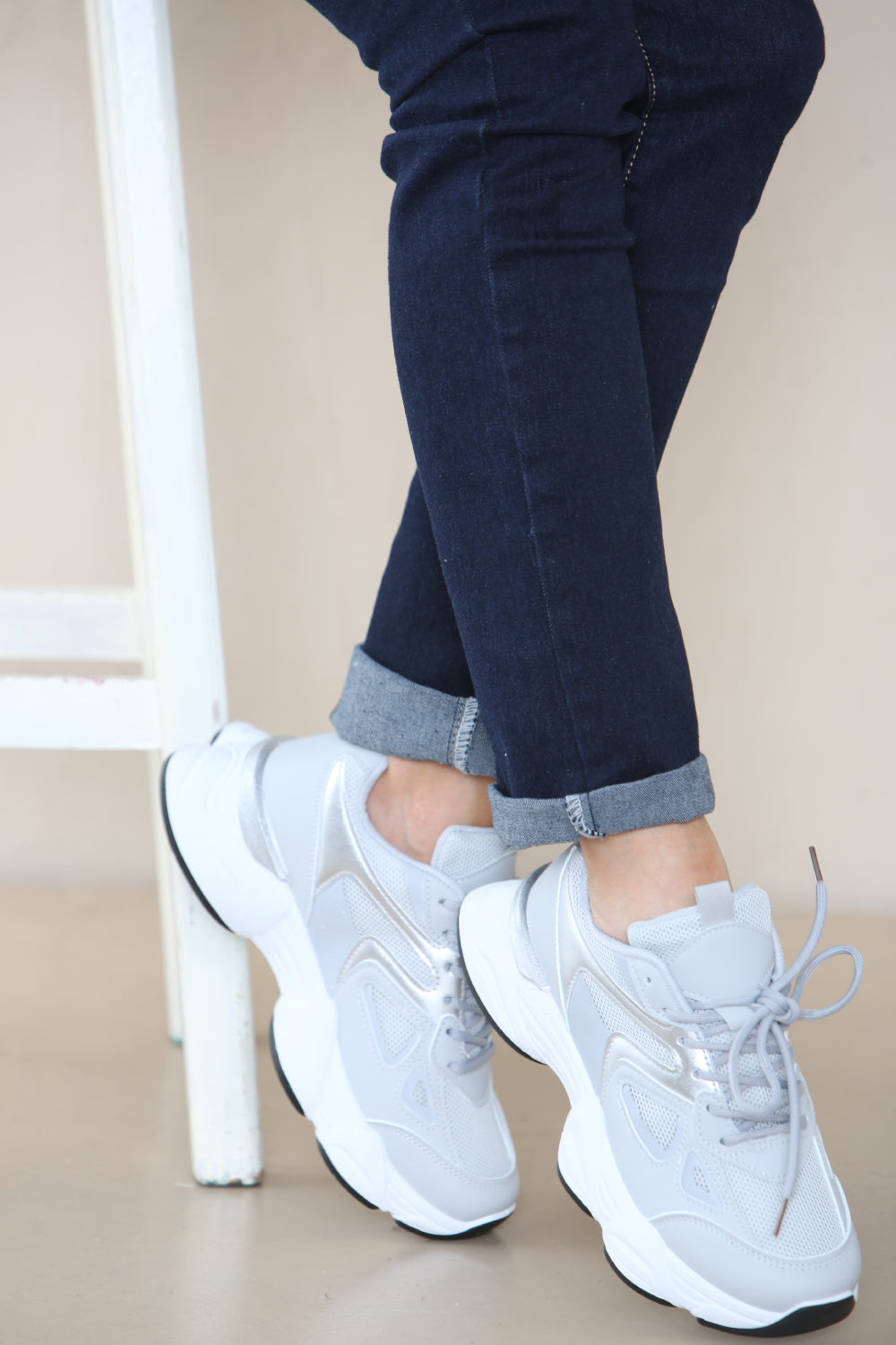 GREY CHUNK SOLE LACE UP TRAINERS