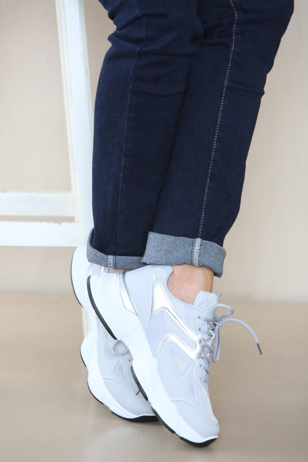 GREY CHUNK SOLE LACE UP TRAINERS