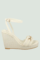 WHITE BASKET WEAVE WEDGE SANDALS WITH TRIM BUCKLE DETAIL