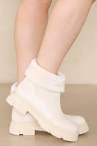 Cream PU Low Blocked Fur Lined Chelsea Ankle Boots
