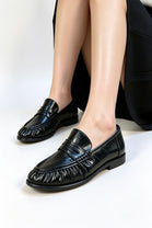 Women's Black Textured Shiny Pleated Slip On Loafers