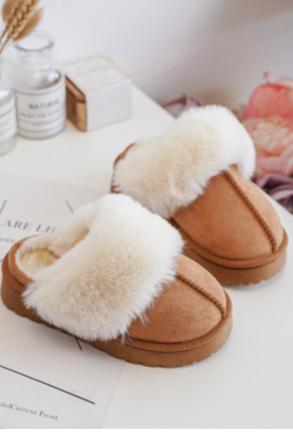 KIDS CAMEL SLIPPERS WITH FAUX FUR COLLAR SIZE 25-30