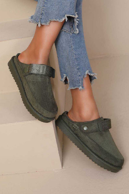 GREEN FAUX SUEDE STRAPPY CLOGS SLIP ON MULES SLIPPERS