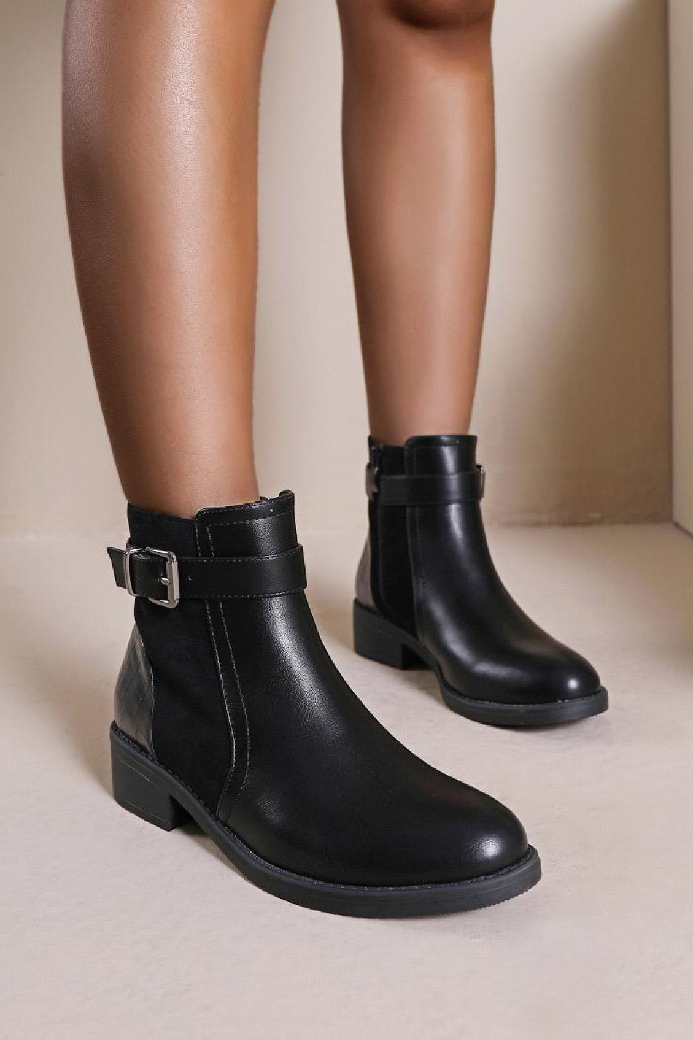 BLACK FLAT BUCKLE DEATIAL ANKLE BOOTS