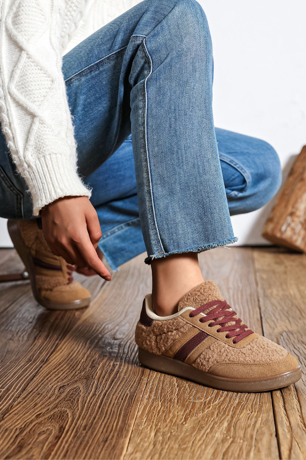 Women's Wholesale Camel Teddy Faux Fur Flat Trainers
