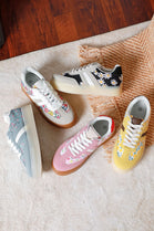 Women's Floral Daisy Print Trainers In Black