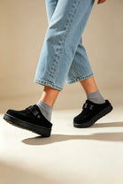 Women's Black Fleece-Lined Clog Slippers with Adjustable Strap