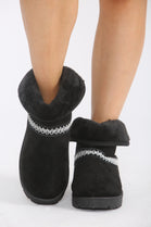 BLACK FOLD OVER EMBROIDED AZTEC DETAIL FULLY FUR LINED BOOT