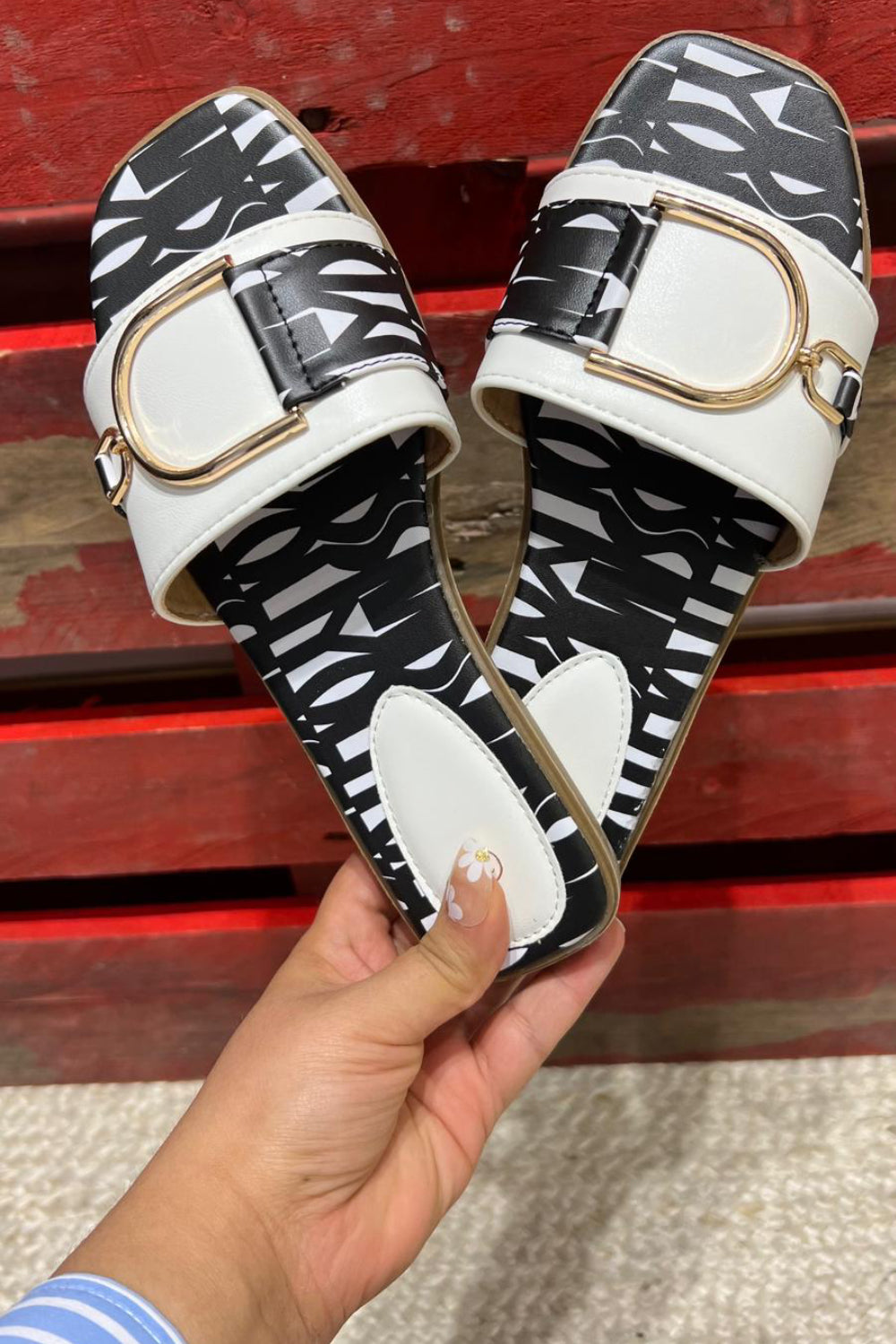 WHITE FLATS METAL DETAILED BUCKLED SLIDER SANDALS
