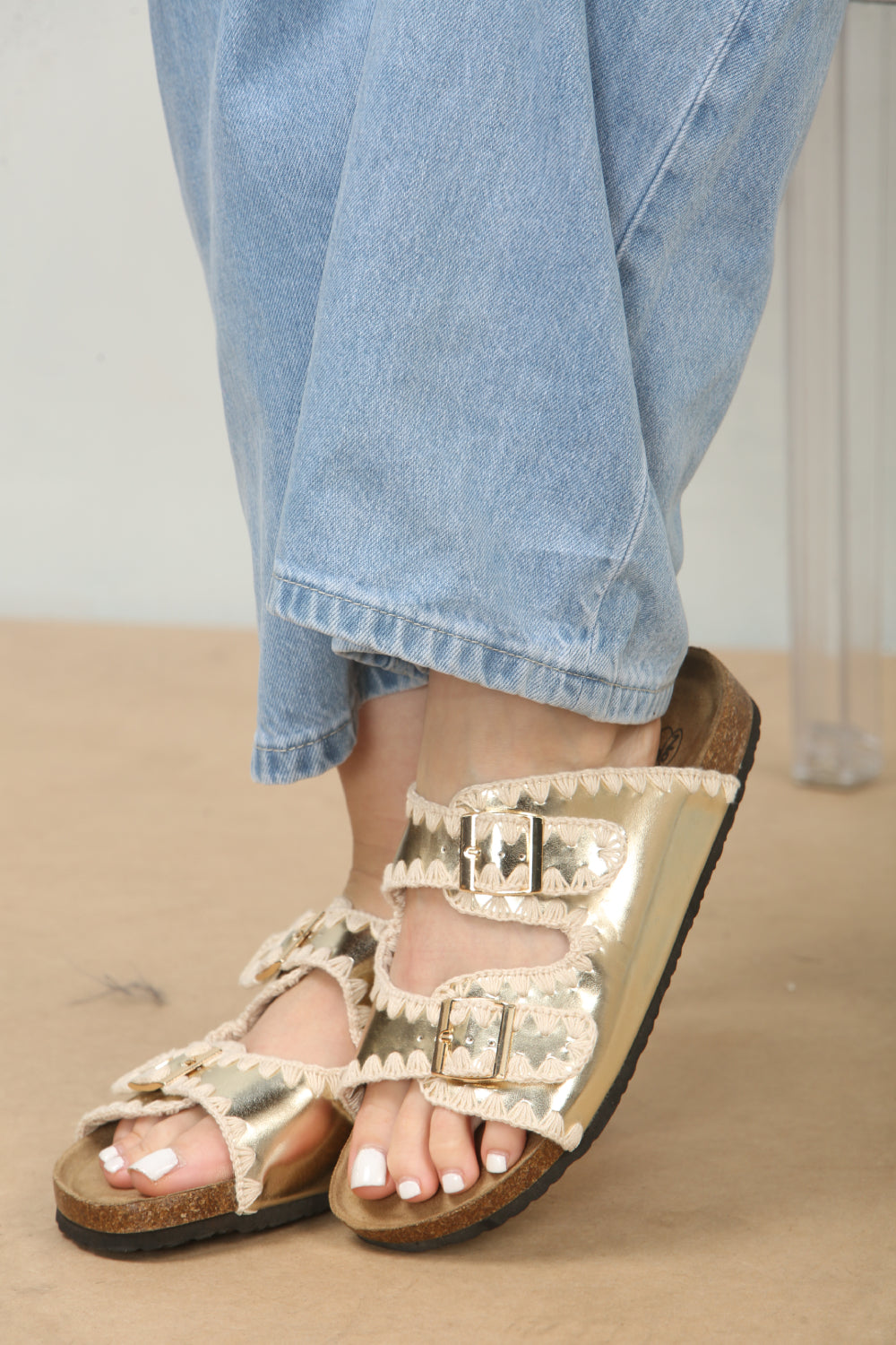 CONTRAST STITCH GOLD SOFT FOOTBED SUMMER FLAT SLIDERS SANDALS