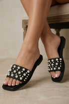Black Pearl Detail Raffia Mule Slip On Flat Sandals - Pack A