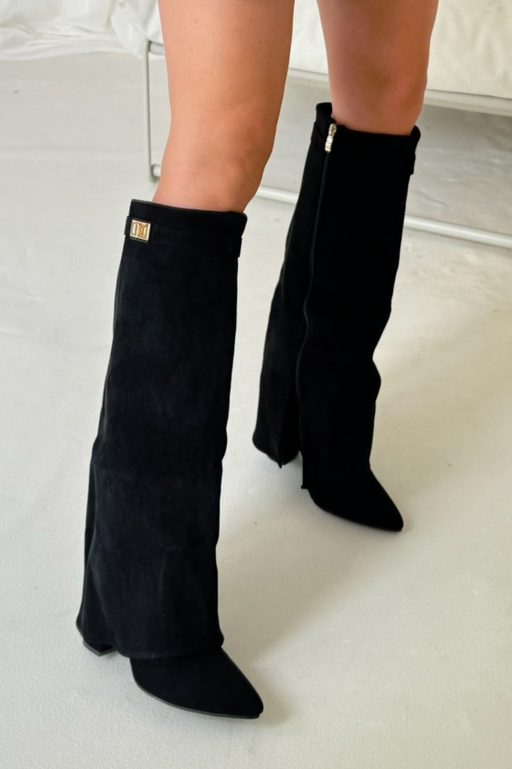 BLACK SUEDE FOLD OVER BUCKLE DETAIL FULL INSIDE ZIP BLOCK HEEL KNEE HIGH SHARK BOOTS (PACK B)
