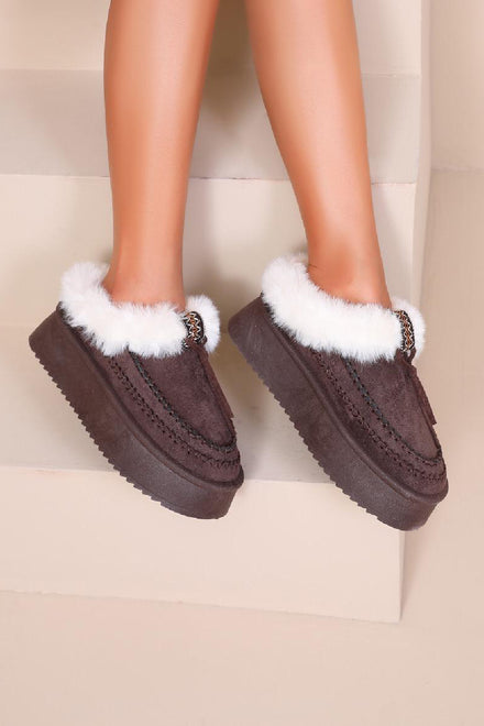 BROWN FAUX FUR LINED WINTER WARM SLIP ON BOOTS SLIPPERS