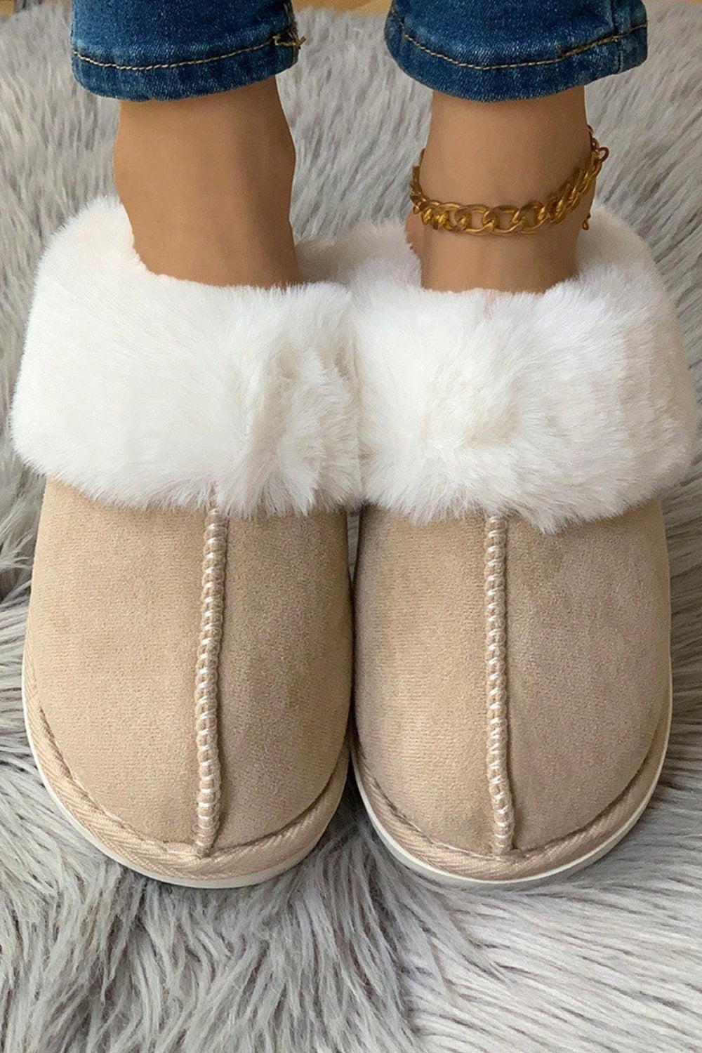 WOMENS WARM CREAM SUEDE SNUG FAUX FUR SLIPPERS