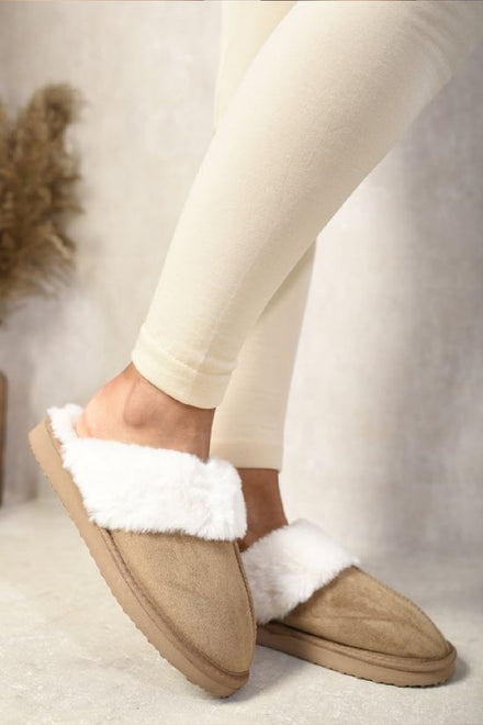 Camel Faux Fur Lined Slip-on Slippers