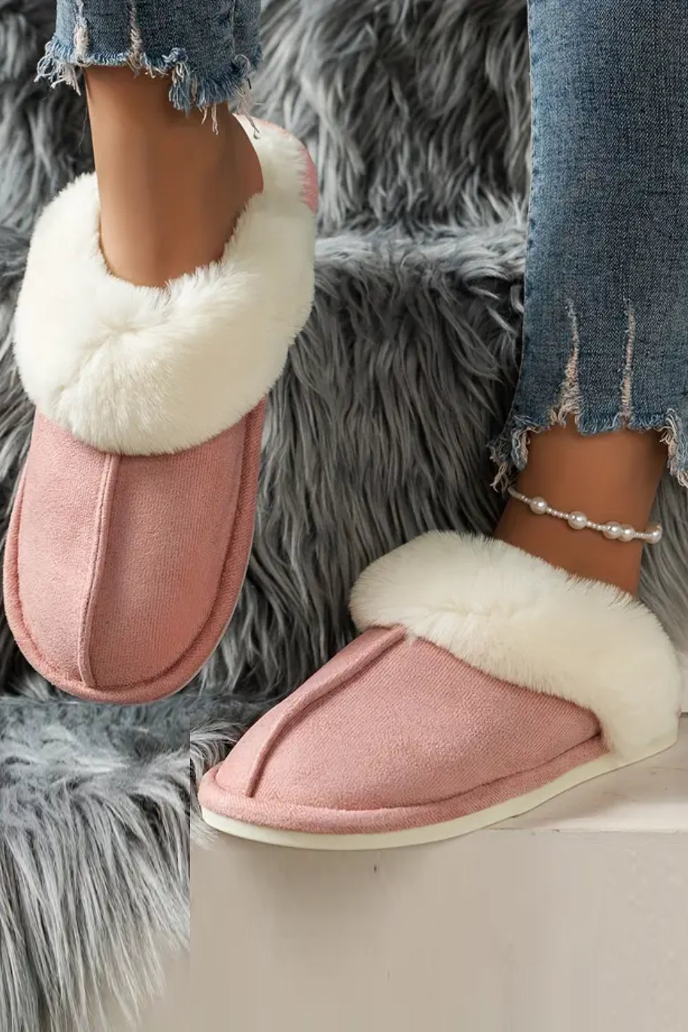 WOMENS WARM PINK SUEDE SNUG FAUX FUR SLIPPERS