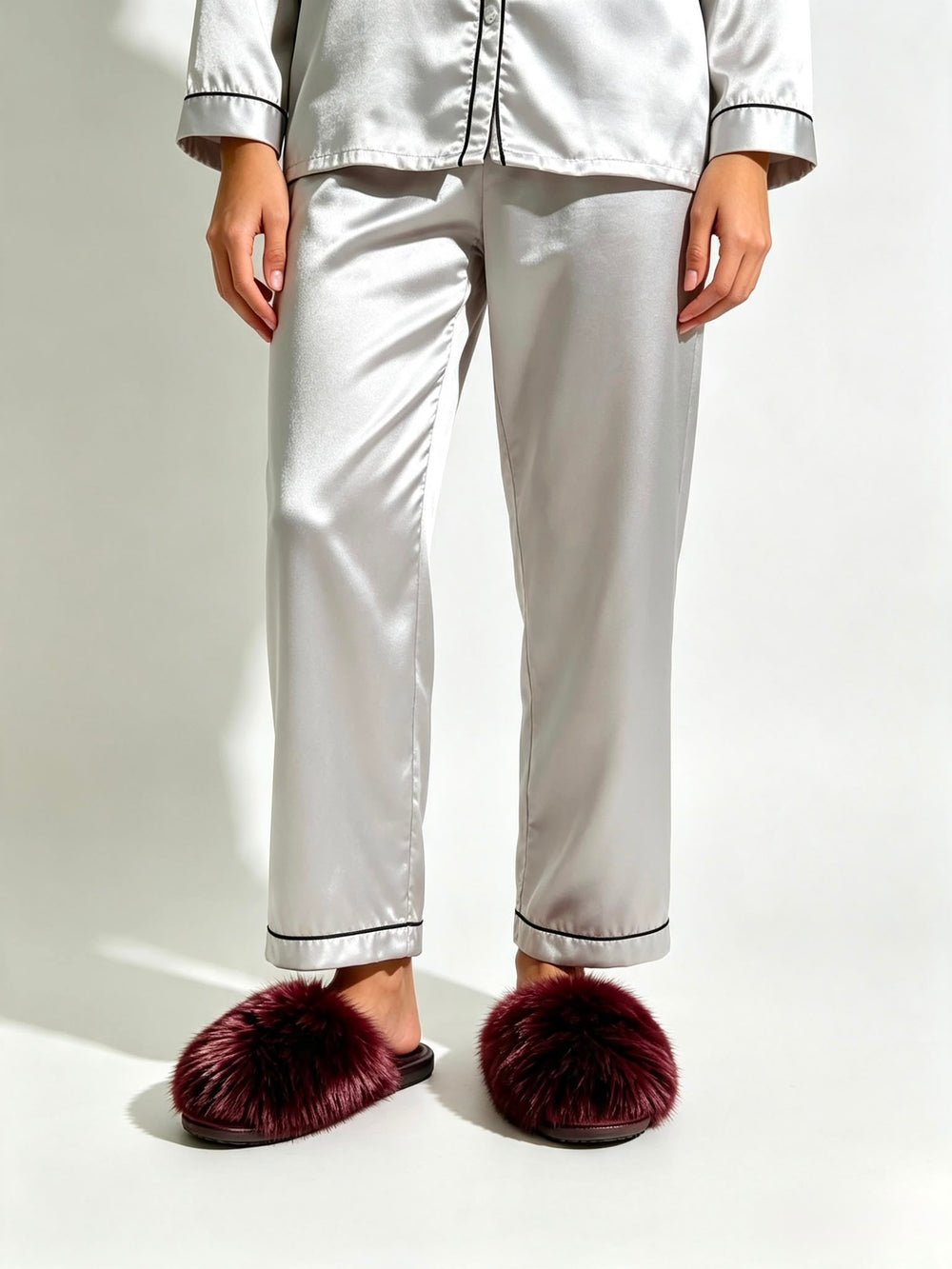 Burgundy Faux Fur Fluffy Slippers - 12 Pairs