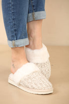 WOMENS KNITTED WHITE/BEIGE SNUG FAUX FUR SLIPPERS