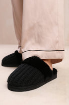 WOMENS KNITTED BLACK SNUG FAUX FUR SLIPPERS