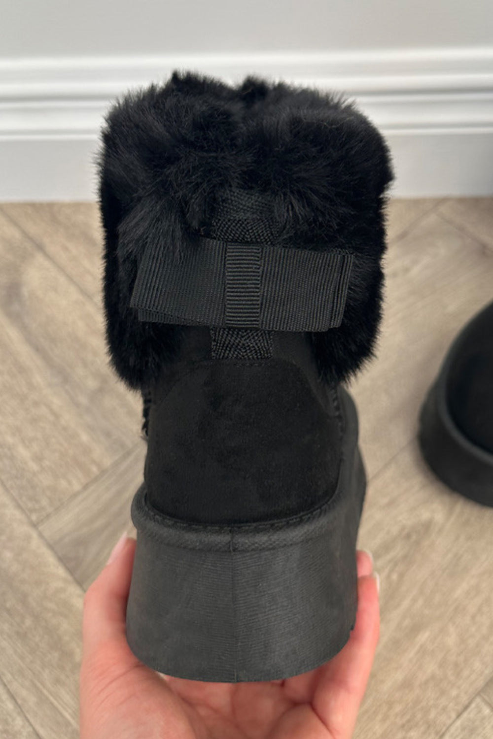 BLACK FAUX FUR LINED CHUNKY PLATFORM BOW DETAIL FUR COLLAR ANKLE BOOTS