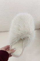 BEIGE FAUX FUR FLUFFY SLIPPERS