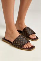 Women's Flat Slide Sandals Comfortable Open Toe Summer Slippers in Brown