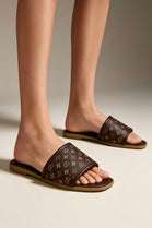 Women's Flat Slide Sandals Comfortable Open Toe Summer Slippers in Brown
